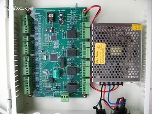 門禁機、門禁控制器